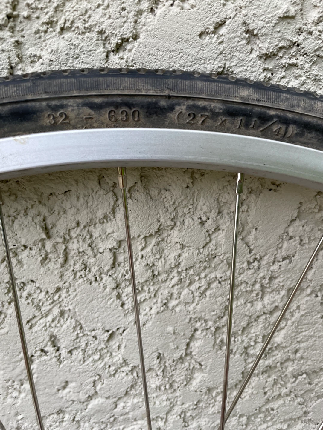 27 x 1 1/4 Bicycle rim wheel without tube, nor axle - photo 3
