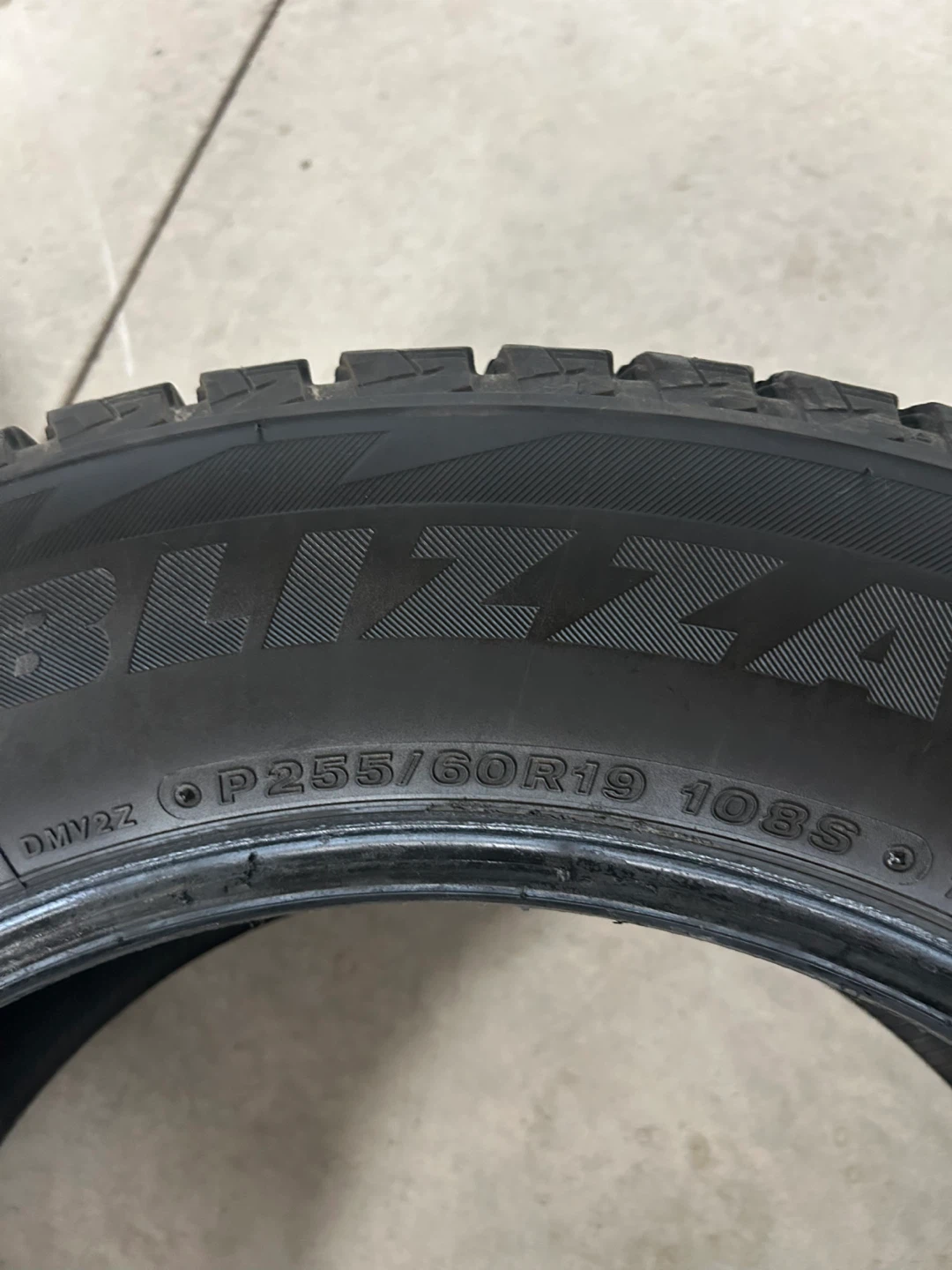 Bridgestone Blizzak DM-V2 Tires 255/60R19 - photo 3
