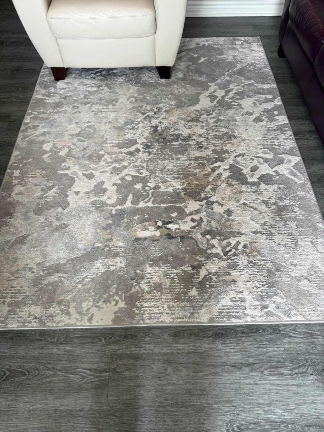 Bair Abstract Taupe/Light Grey Area Rug (5'2" x 7')