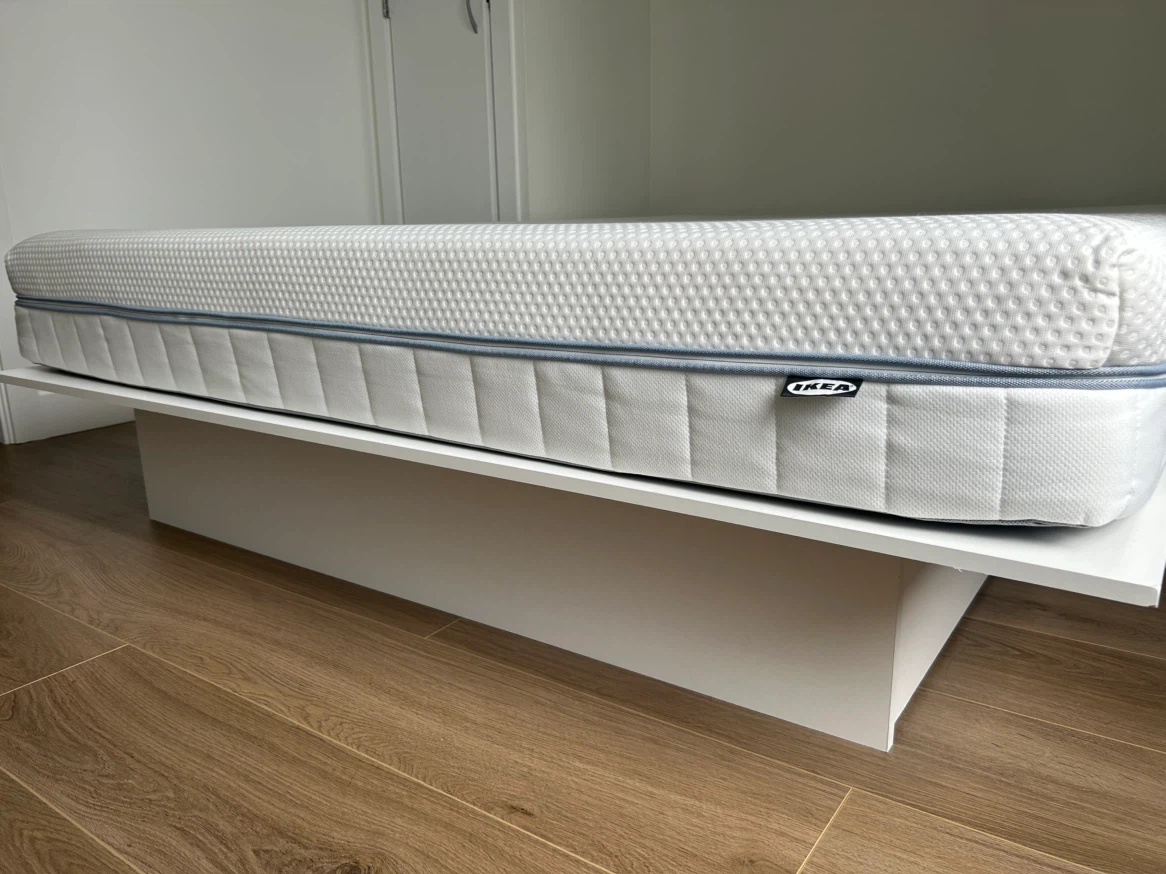 Excellent Condition IKEA ÅBROTTEN Firm Queen Foam Mattress - photo 3