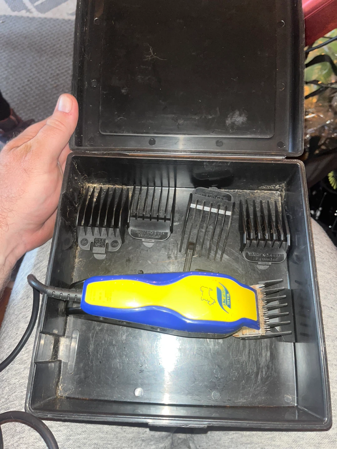 Wahl Hair Clippers with Attachments - photo 2