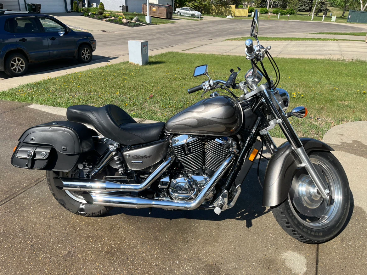 2006 Honda Shadow Sabre VT1100C2 - photo 3