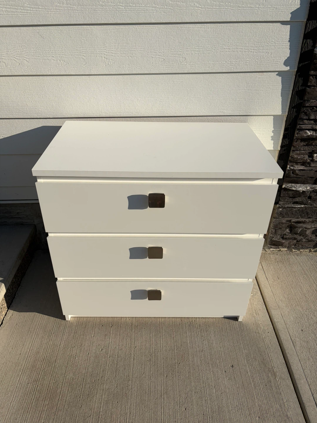 IKEA MALM 3 drawers dresser in white