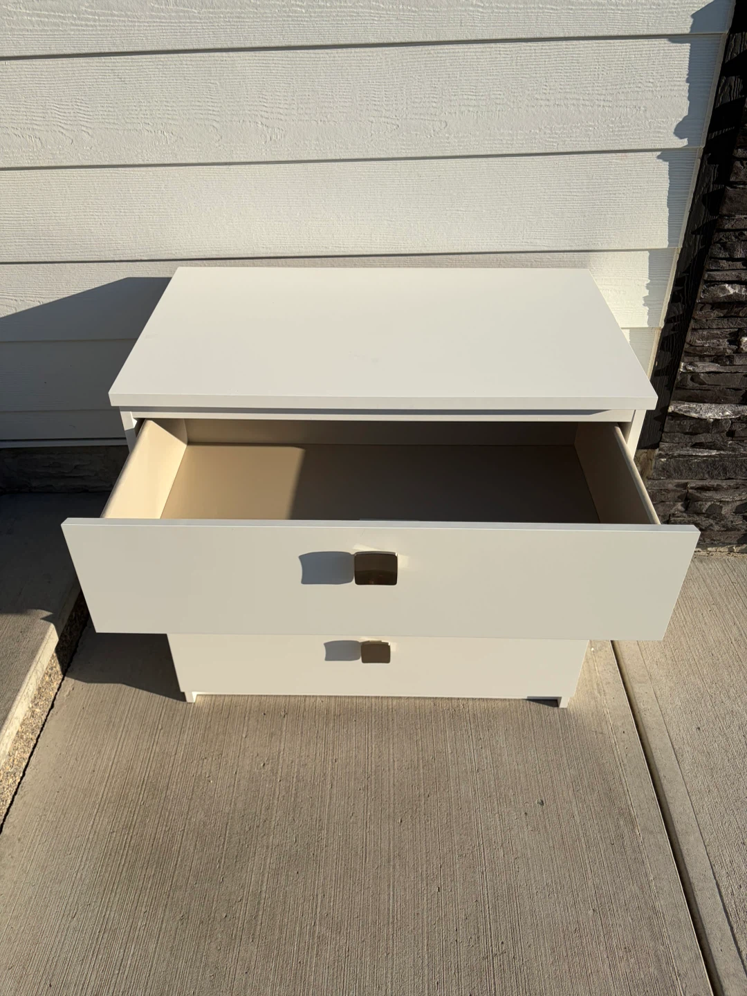 IKEA MALM 3 drawers dresser in white - photo 2