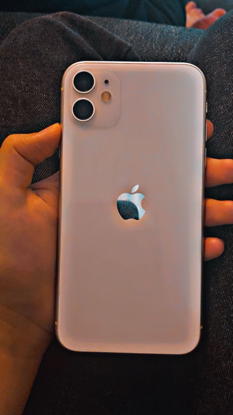 Apple iPhone 11