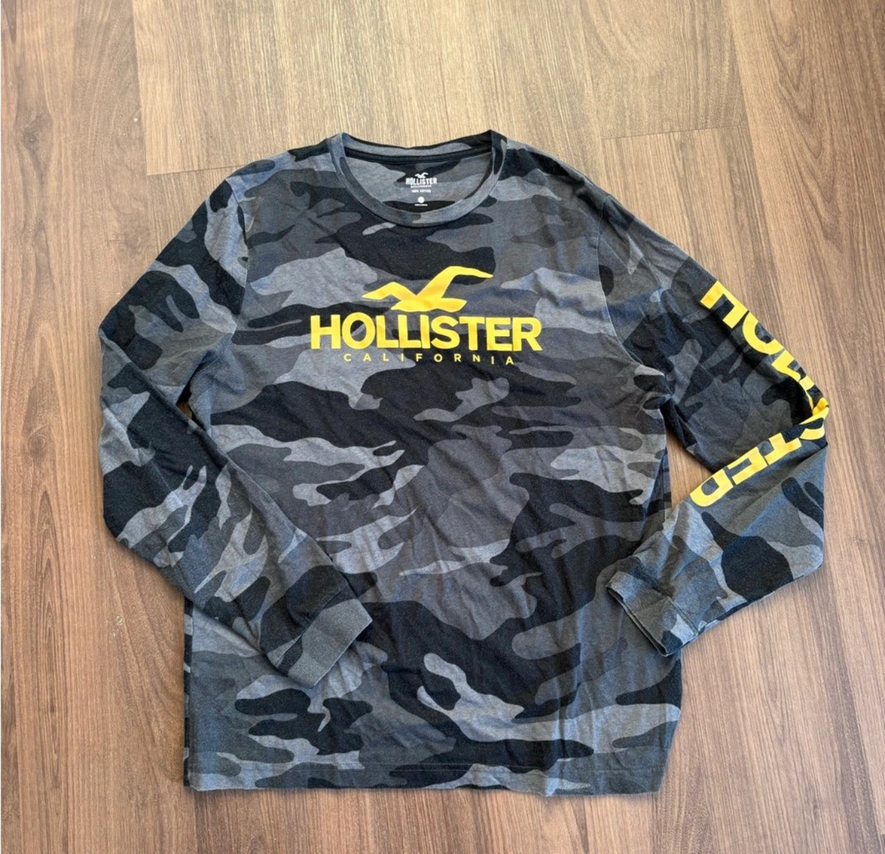 Men’s Clothing Bundle - Hollister, Reebok, Puma and more - photo 5