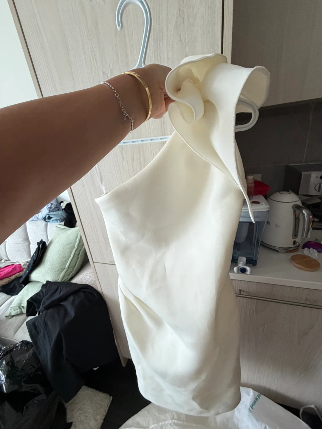 White One-Shoulder Ruffle Dress - photo 3