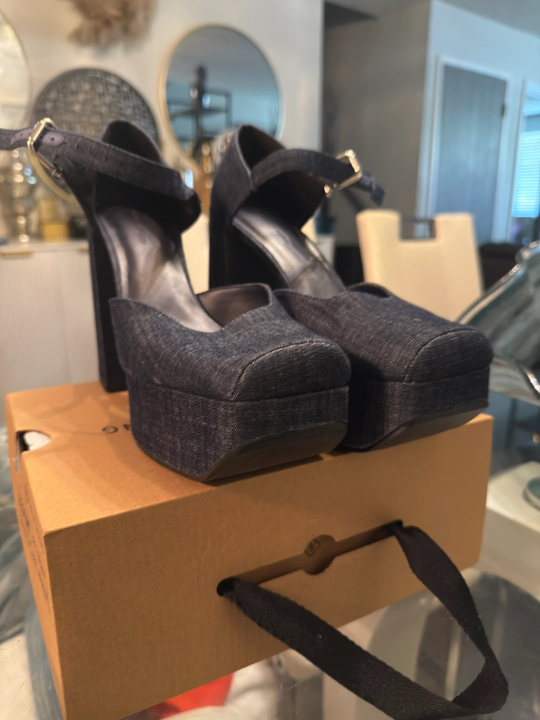 Charles & Keith Platform Heels - photo 2