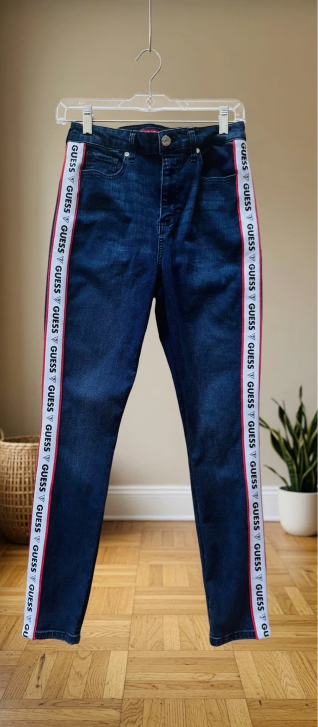 Jeans Guess femme avec bande latérale