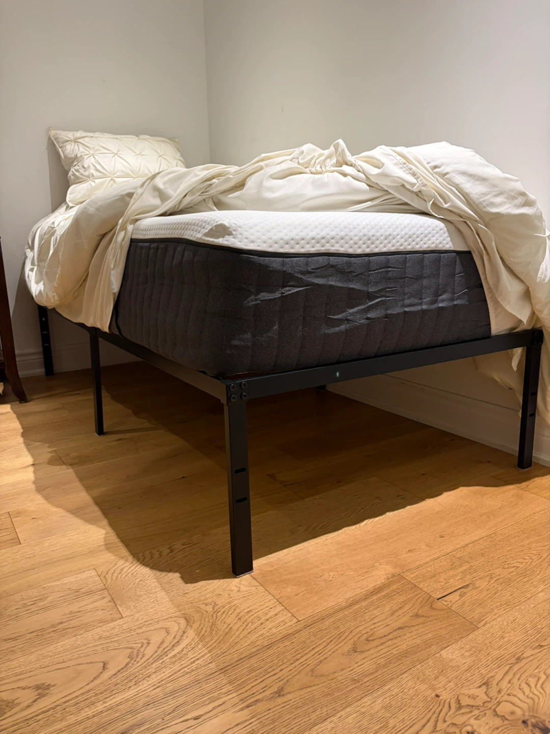 Twin XL bed with frame and bedding included - photo 3