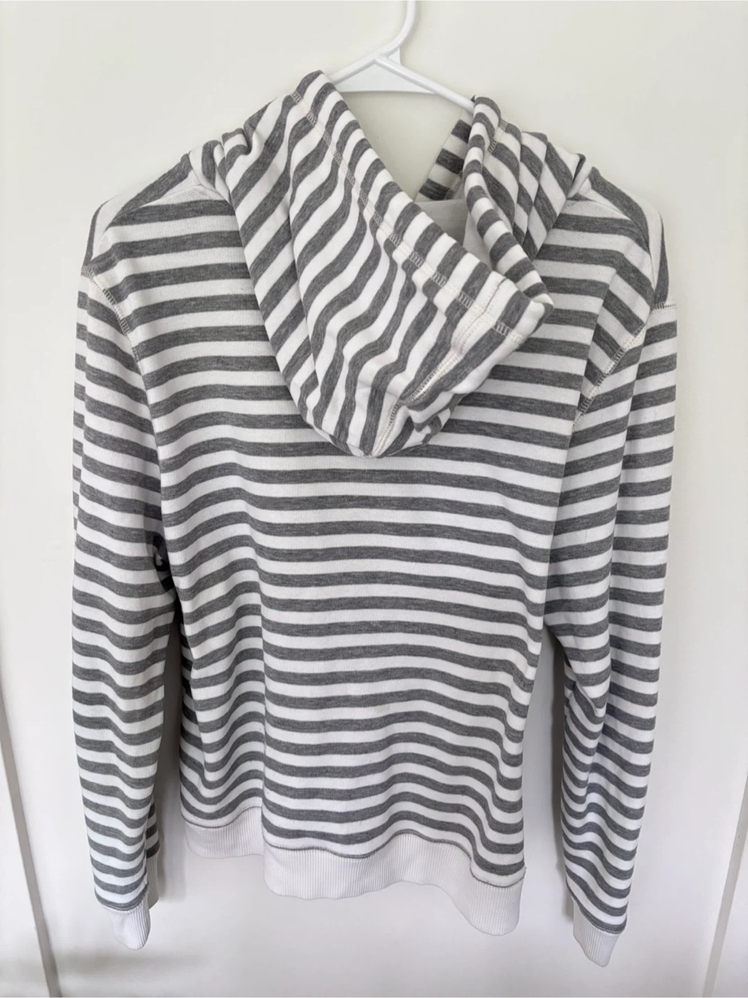 y2k white/grey striped zip up hoodie - photo 2