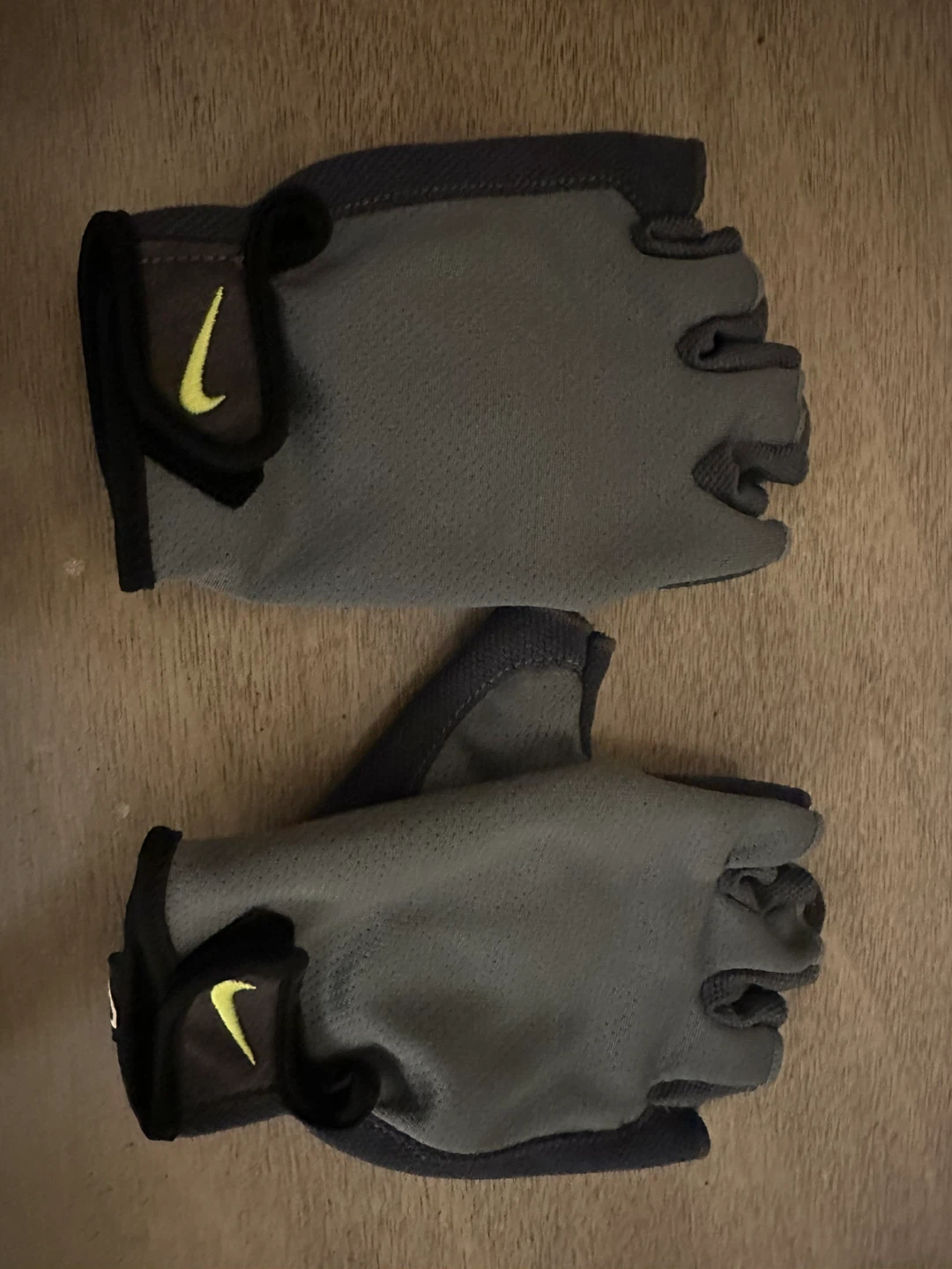 Nike Gym Gloves