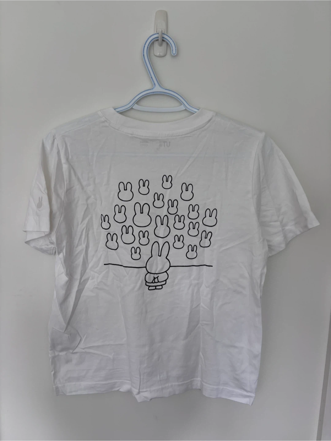 uniqlo UT miffy t shirt