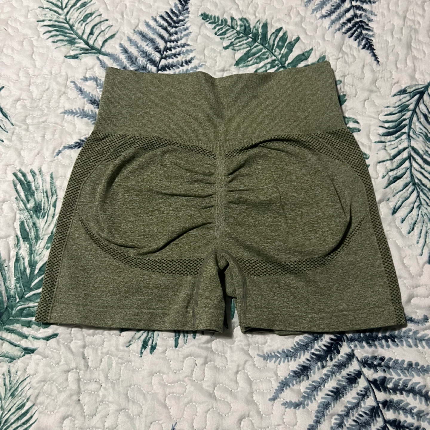 Green Bodycon Gym Shorts - photo 2