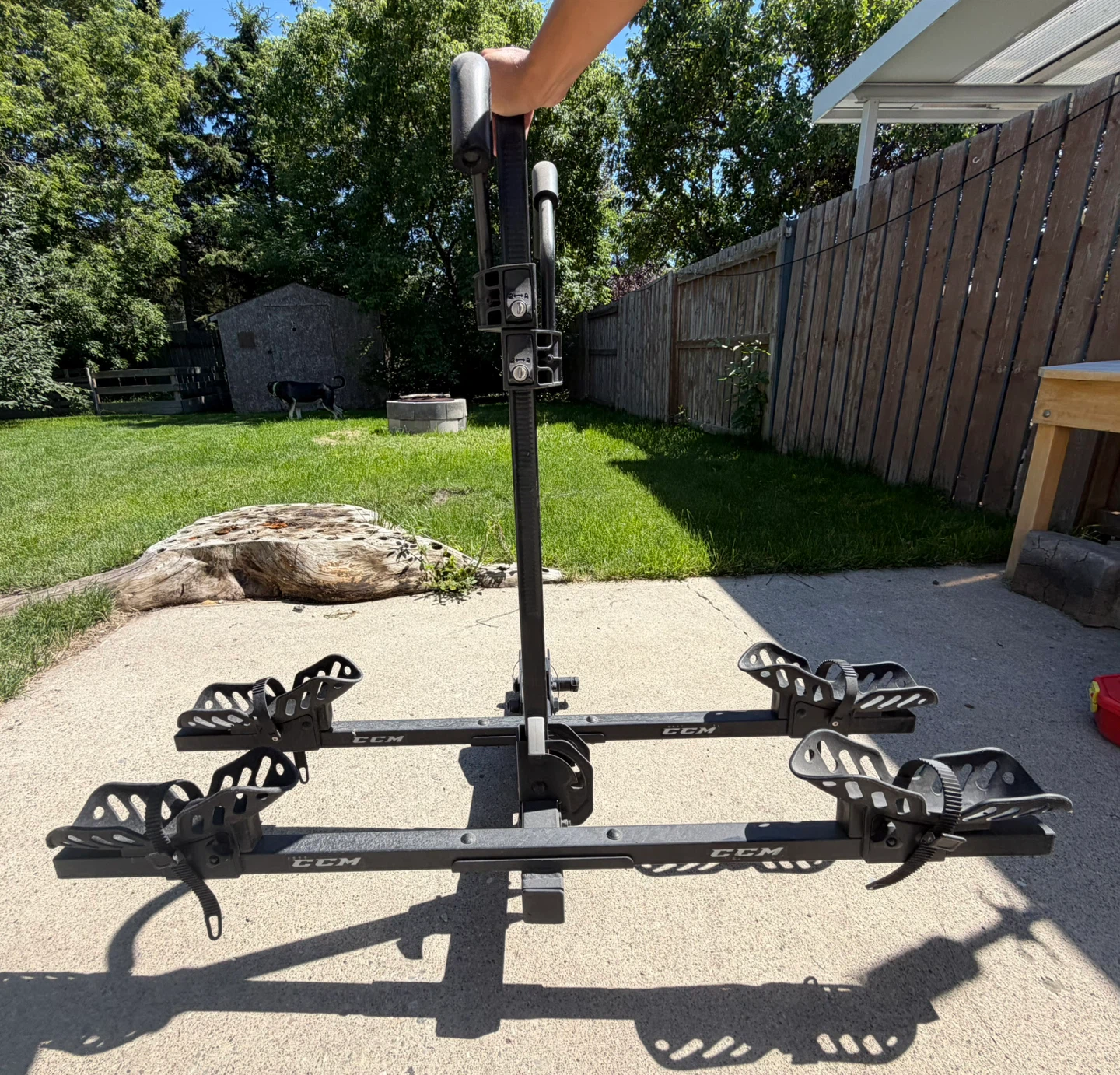 CCM Hitch Mount Locking Bike Rack with Locking stabilizer