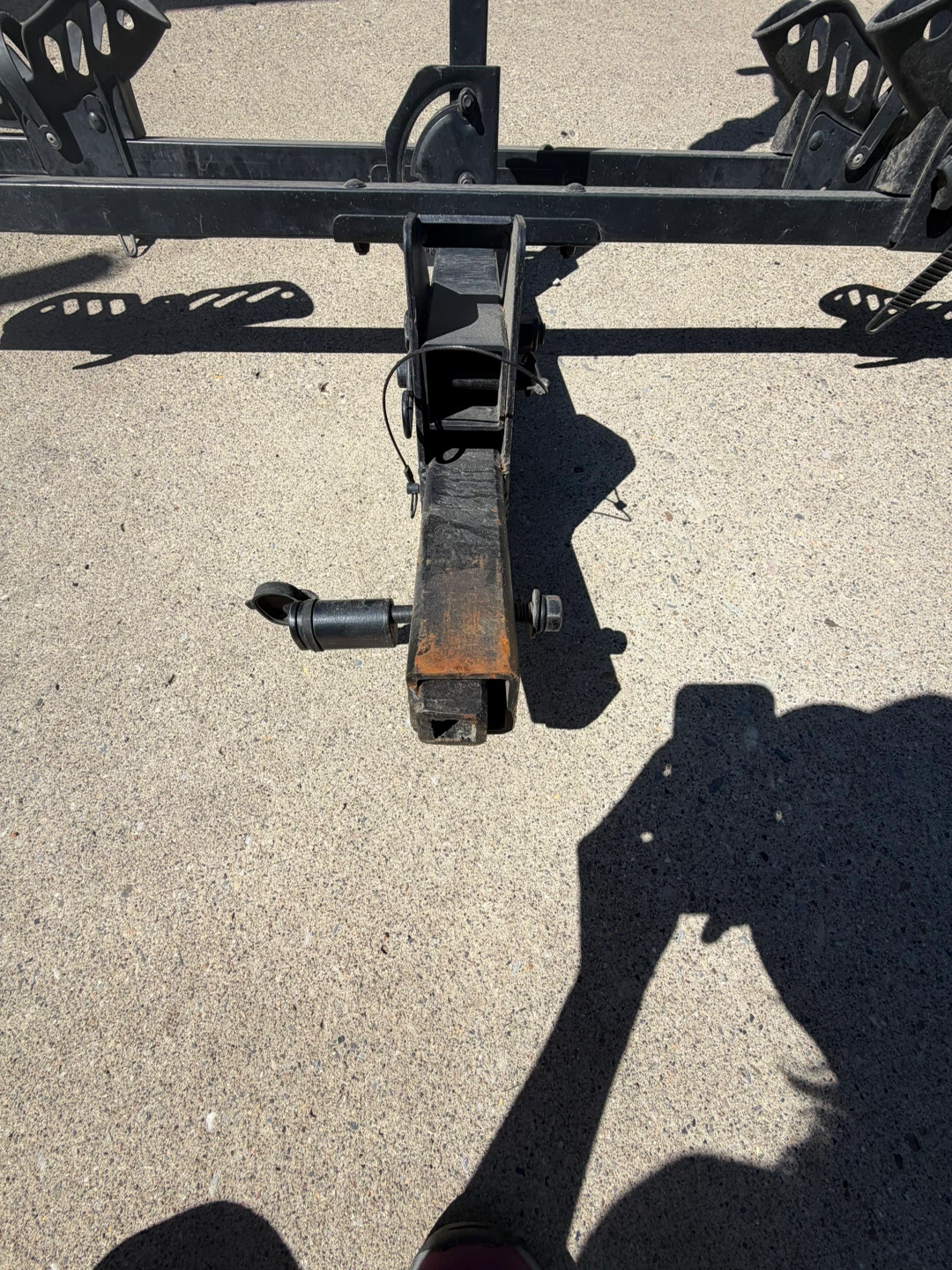 CCM Hitch Mount Locking Bike Rack with Locking stabilizer - photo 4