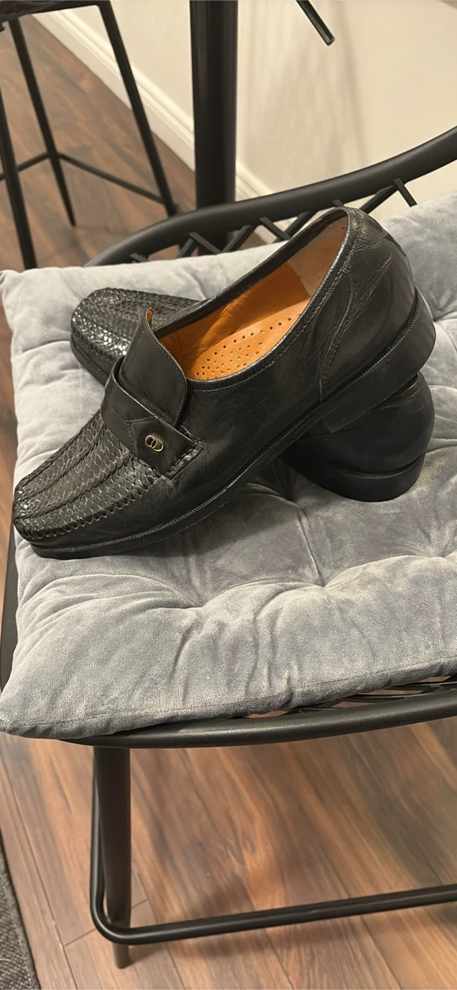 Prisms Collection Men's Black Leather Loafers - Size 9 - photo 2