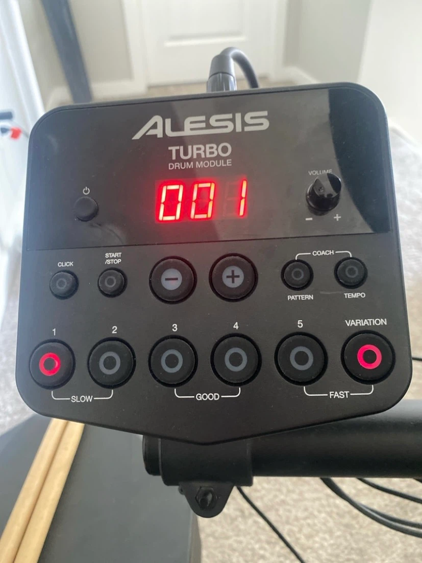 Alesis Electronic Drum Kit + Amp, Throne & Pedals - photo 2