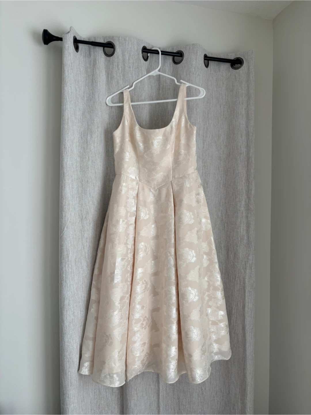 Azazie Midi Dress - size A6