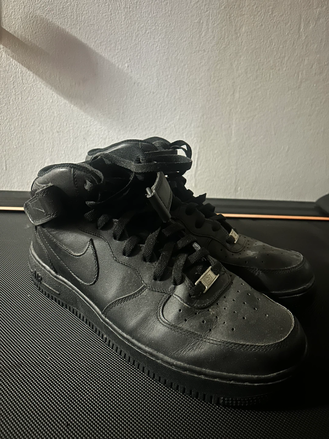 Nike Air Force 1 Mid '07 Black [Size 11] - photo 4