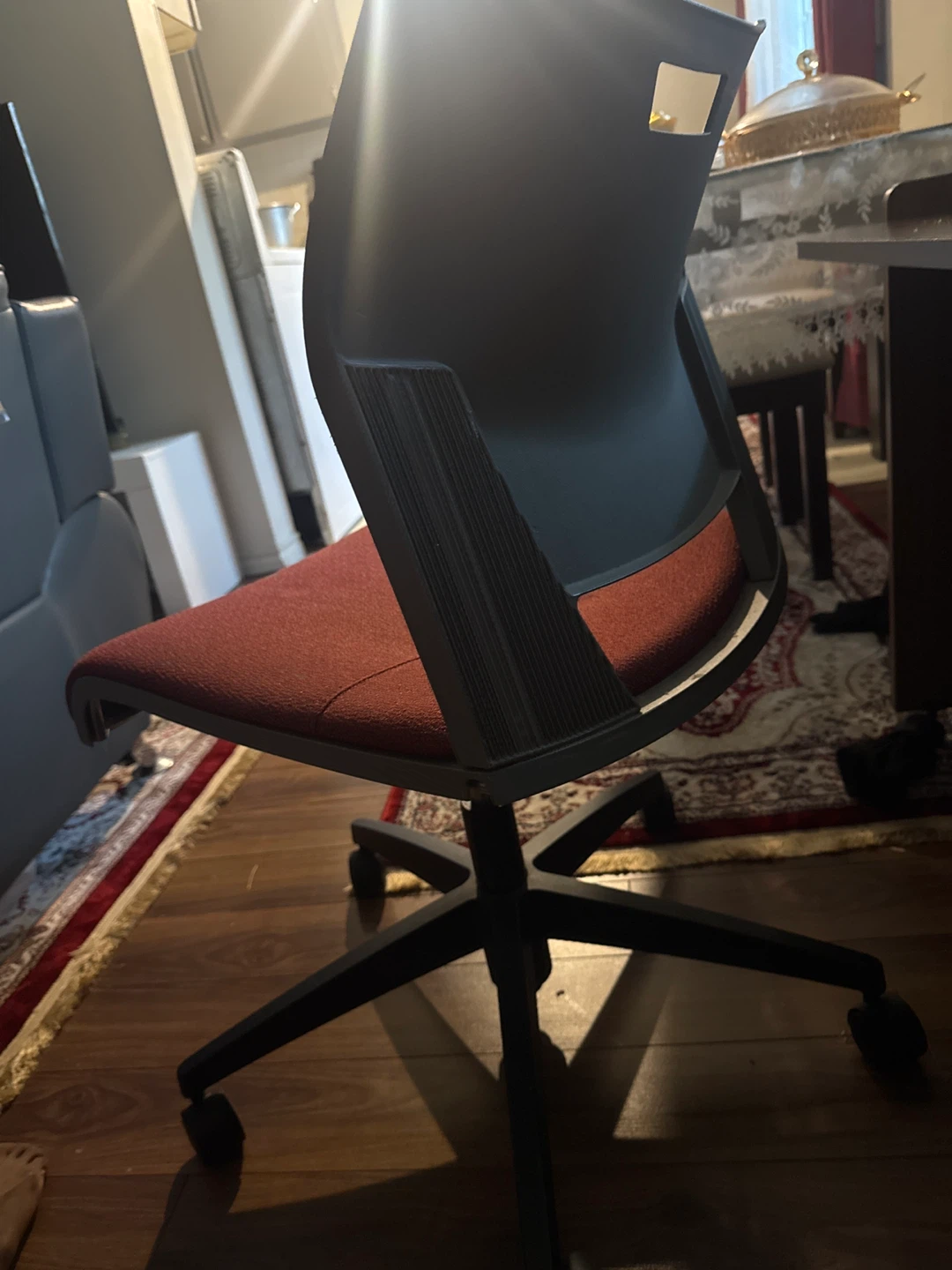 Office Chair with Red Seat - photo 2