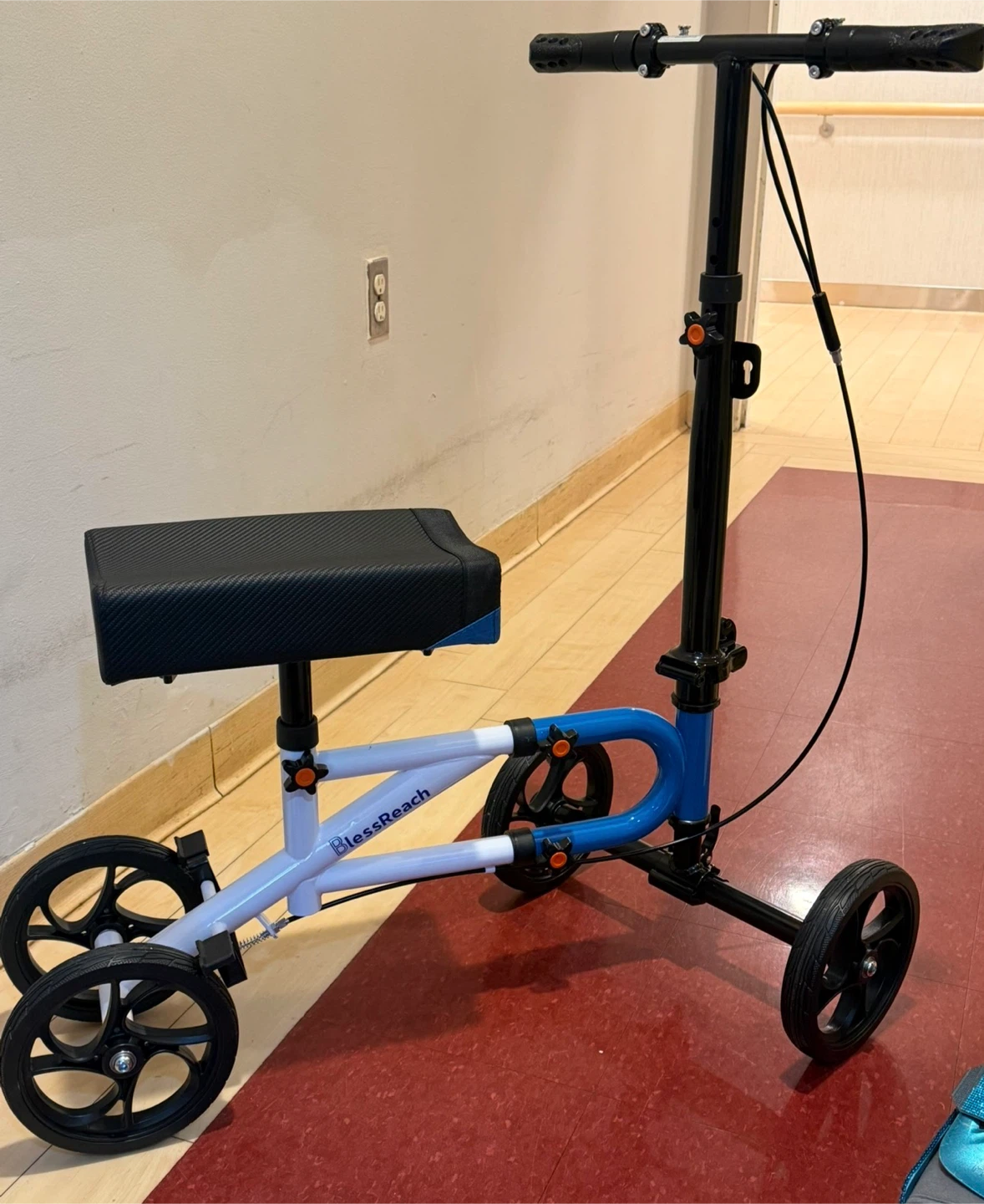 Brand New Knee Scooter Blue/white - photo 2
