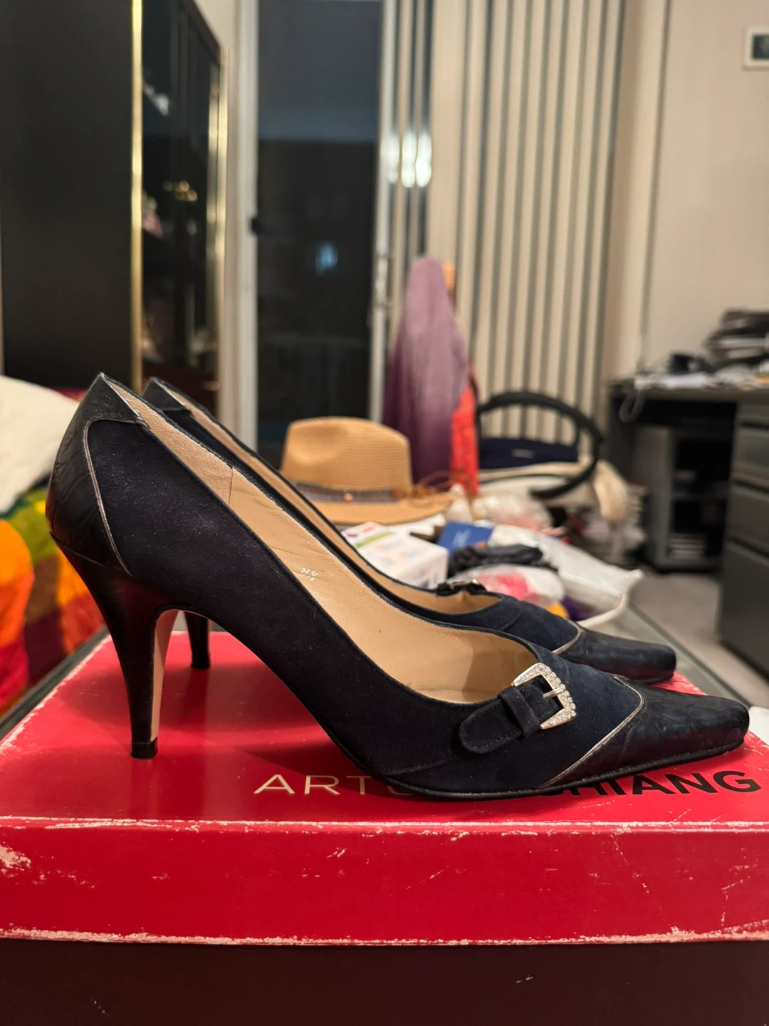 RAMON TENZA Women’s Dark Blue Suede Heels -Size 8.5.
