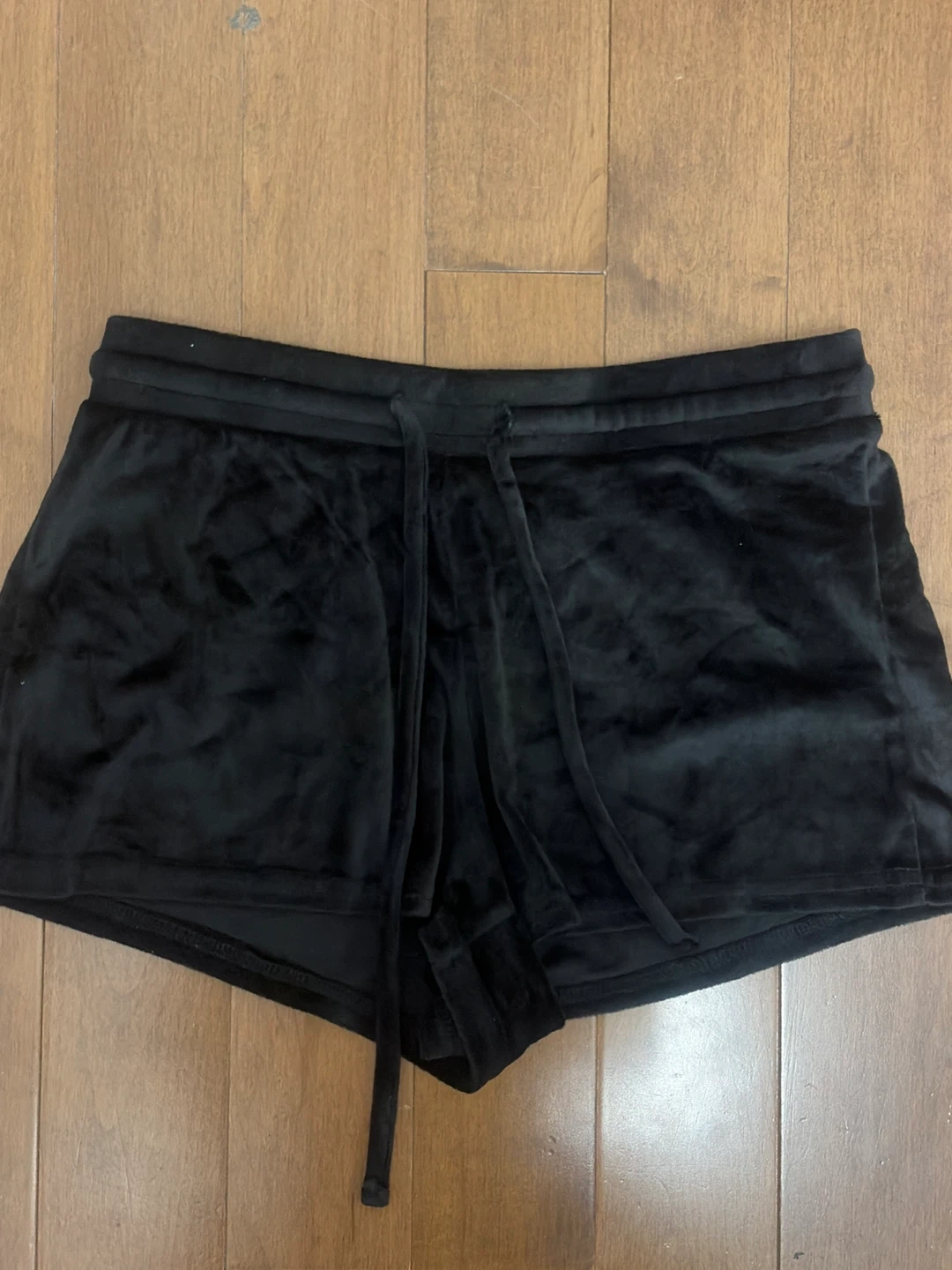Juicy Couture shorts - size small - photo 2