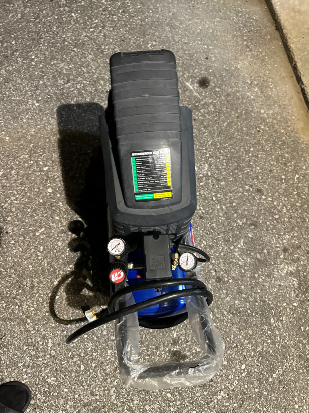 Campbell Hausfeld Air Compressor 8 Gallon Tank - photo 2