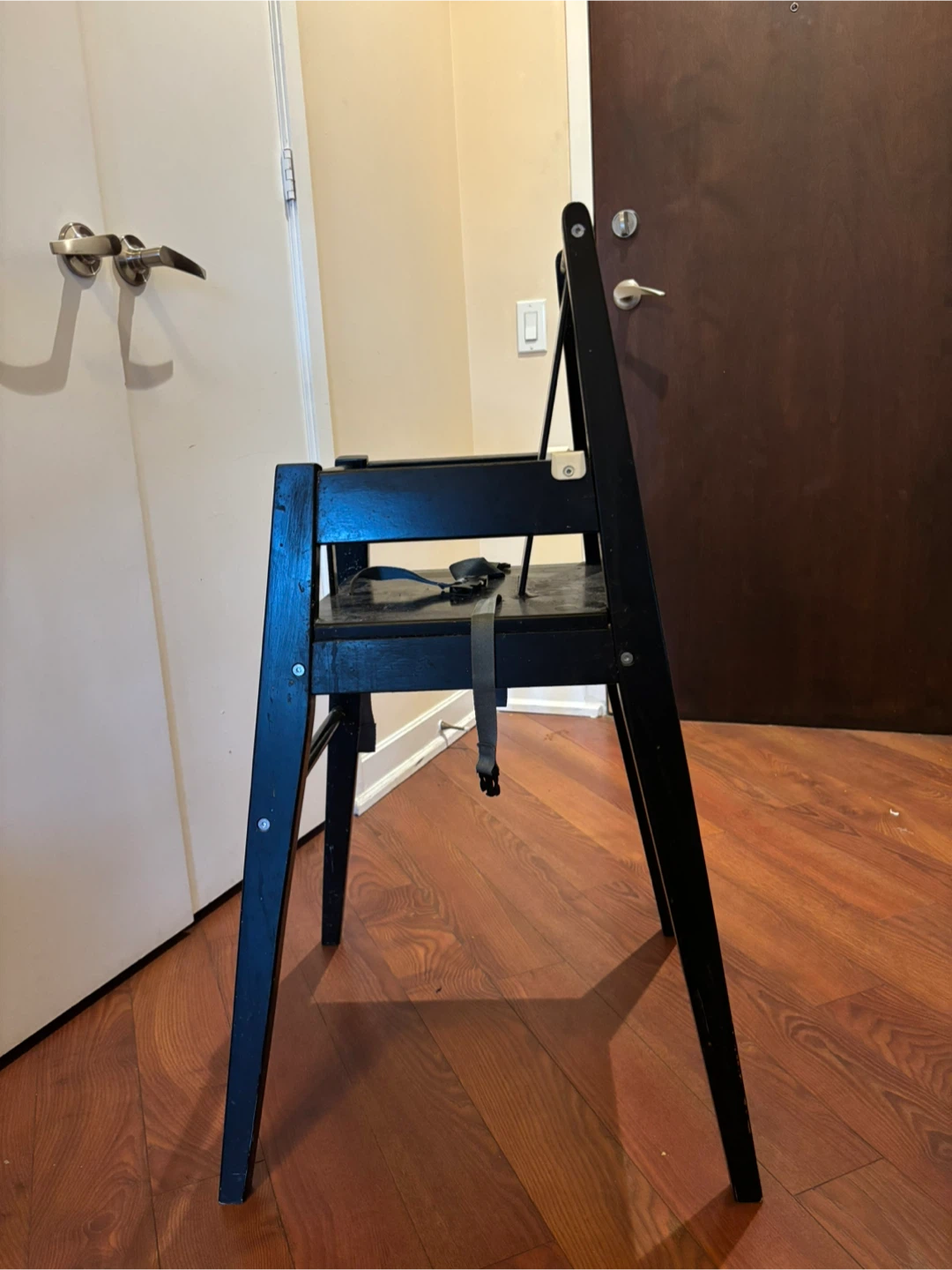 Black Wooden High Chair with Tray - photo 4