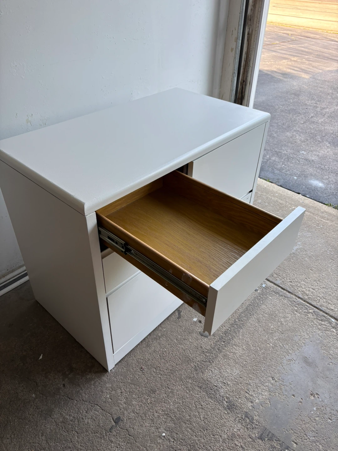 White 3-Drawer Filing Cabinet - photo 2