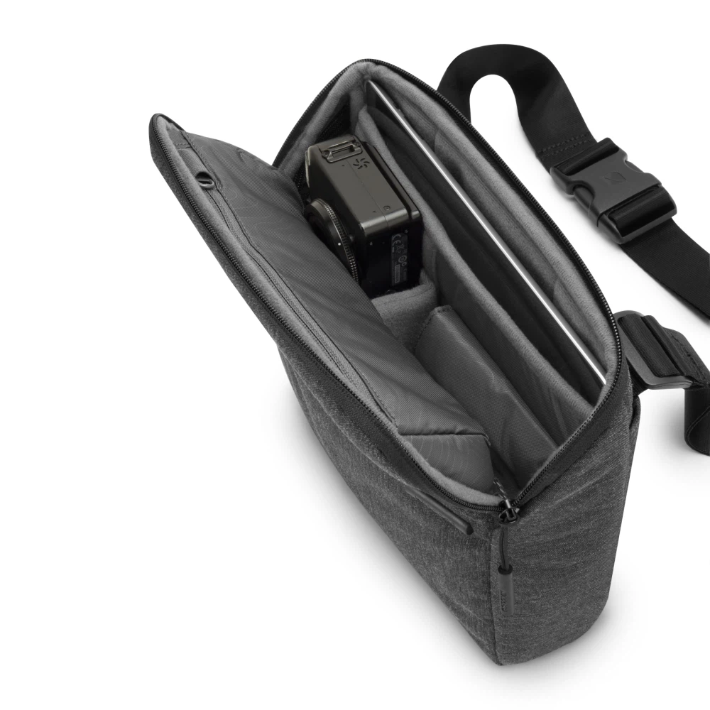 Incase Point & Shoot Field Bag. - photo 5