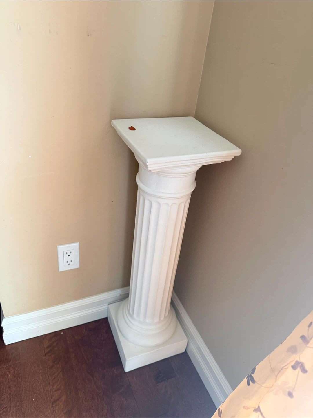 White Roman pillars