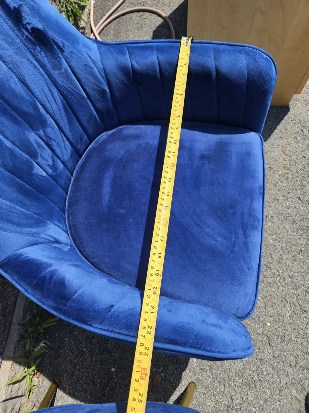 Set of 2 Blue Velvet Accent Chairs - photo 5
