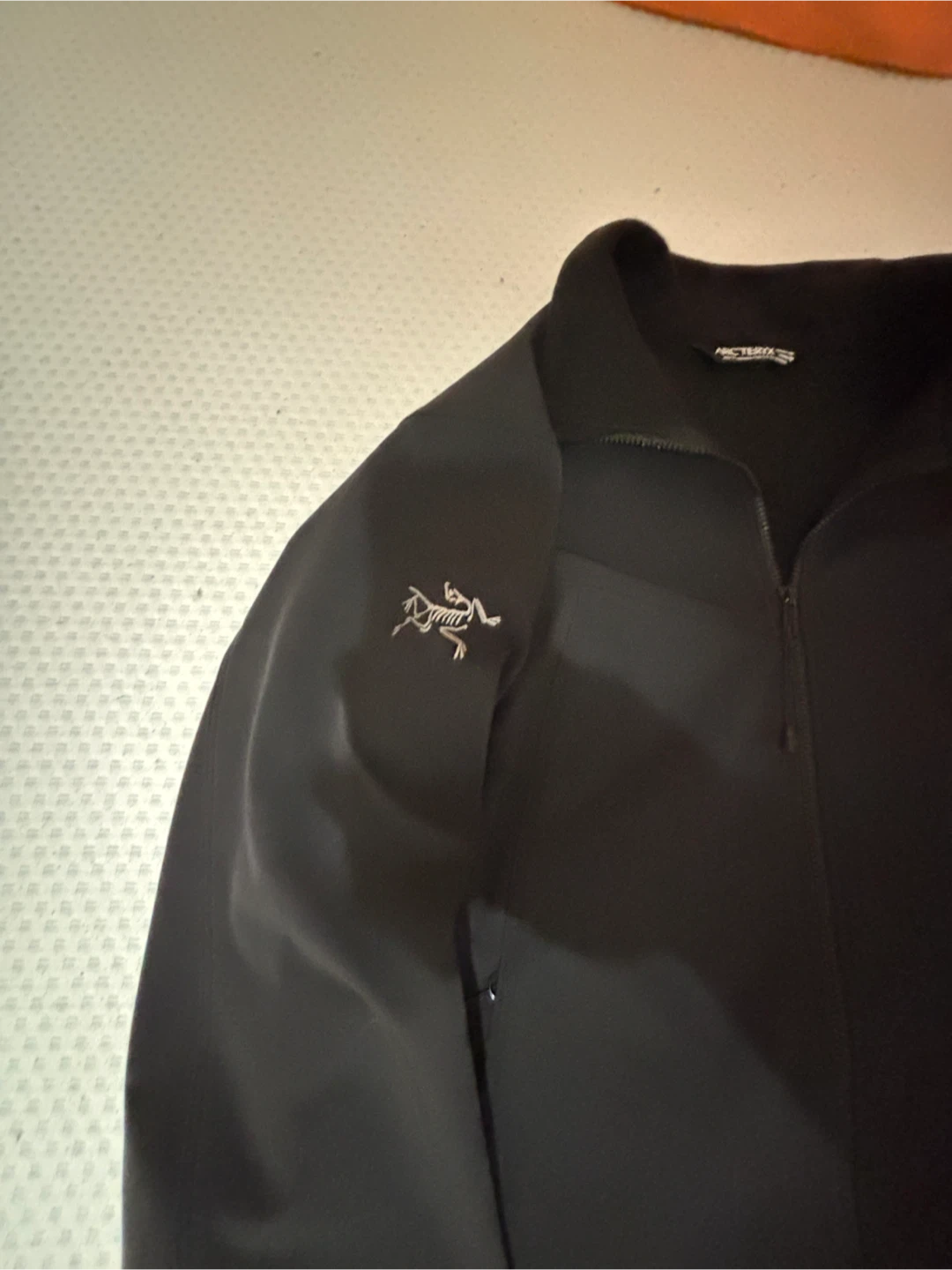 Arc'teryx men and women Softshell Jacket - photo 4