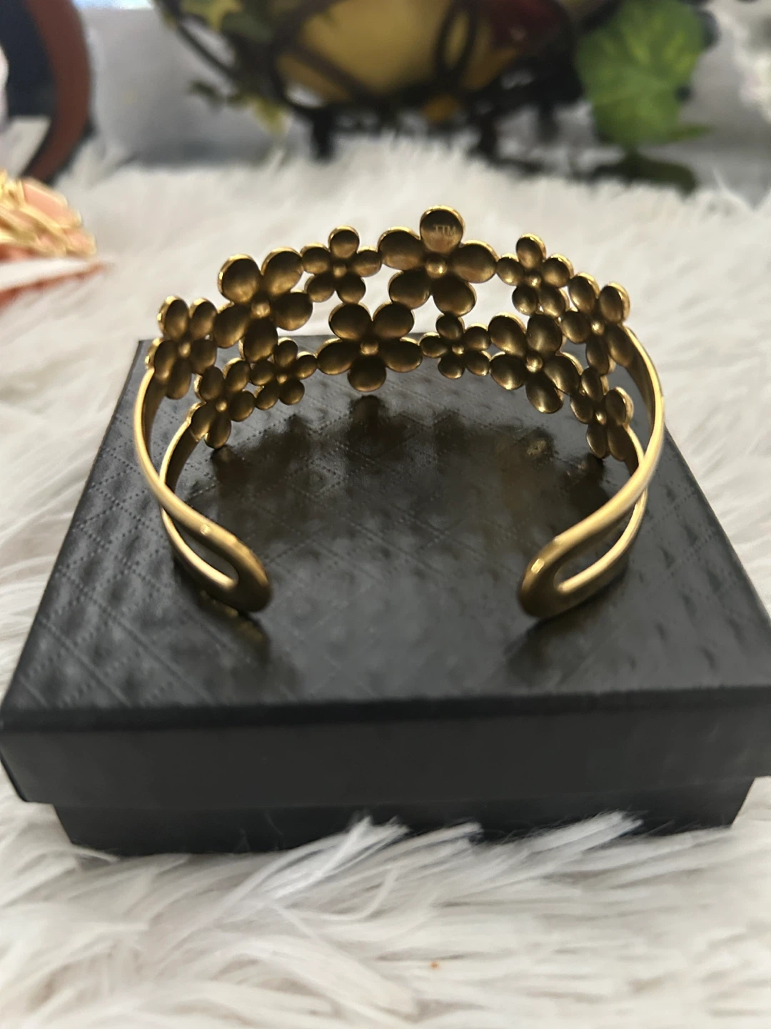 Gold Tone Flower Cuff Bracelet - photo 4