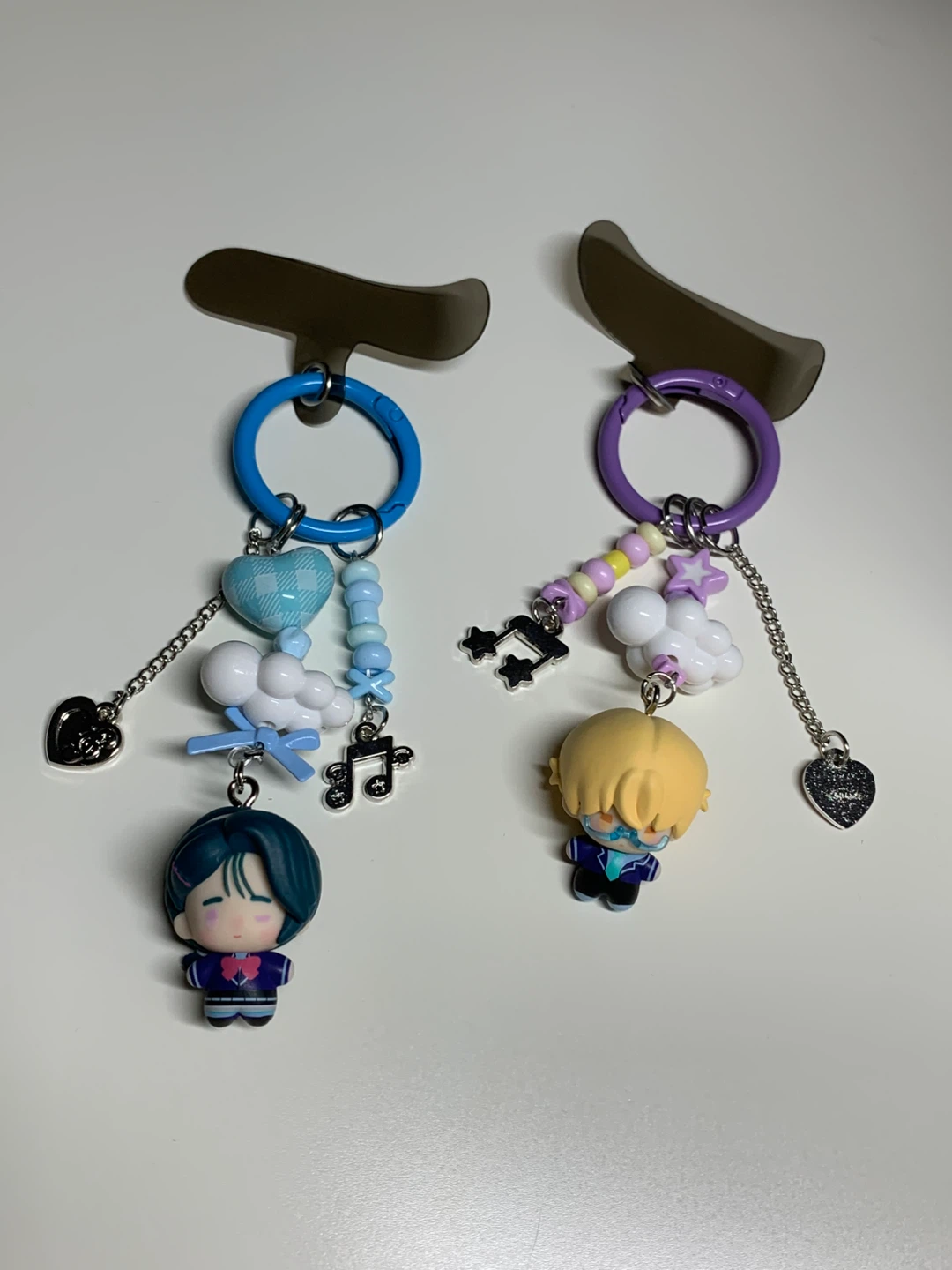 Alien Stage Rice Grain Keychains