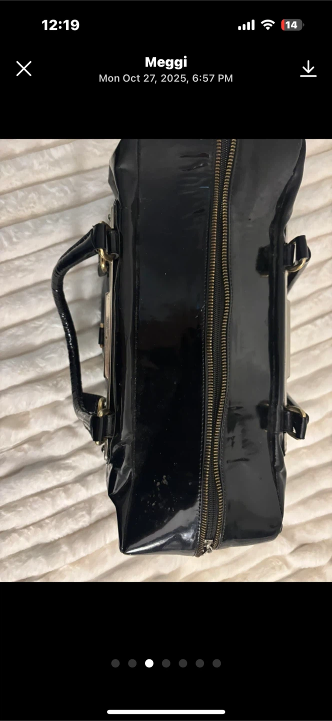 Prada Black Patent Leather Handbag - photo 5