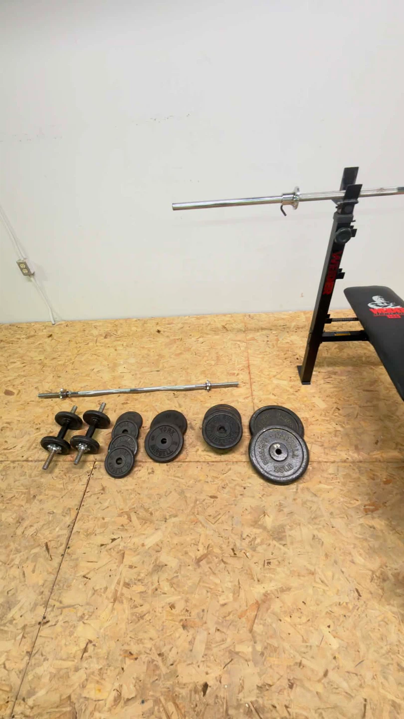 Weider 146 weight bench and barbell - photo 2