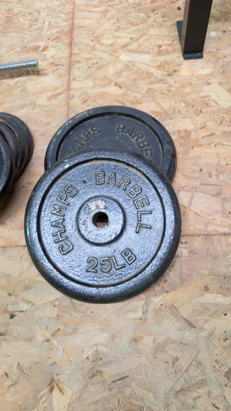 Weider 146 weight bench and barbell - photo 4