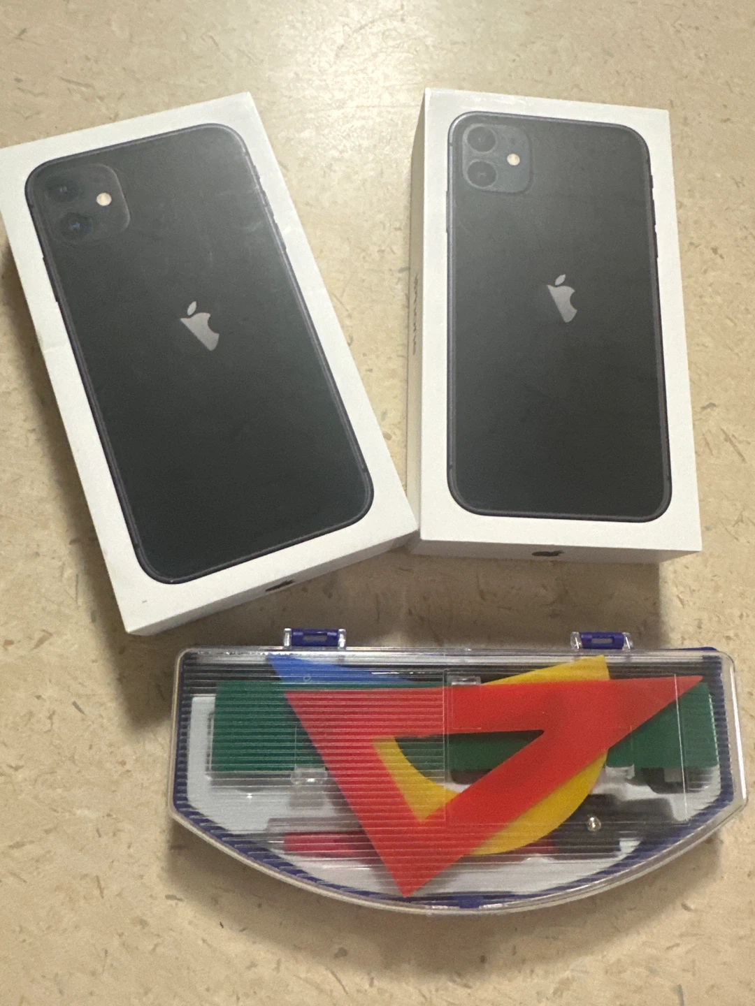 EMPTY BOXES Apple iPhones