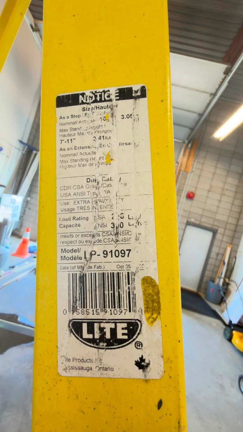 LITE LP-91097 Step Ladder - photo 2