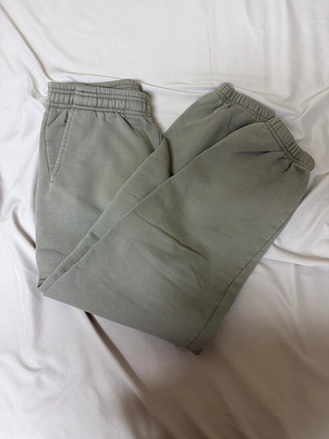 Lightweight Sweatpants - Sage Green