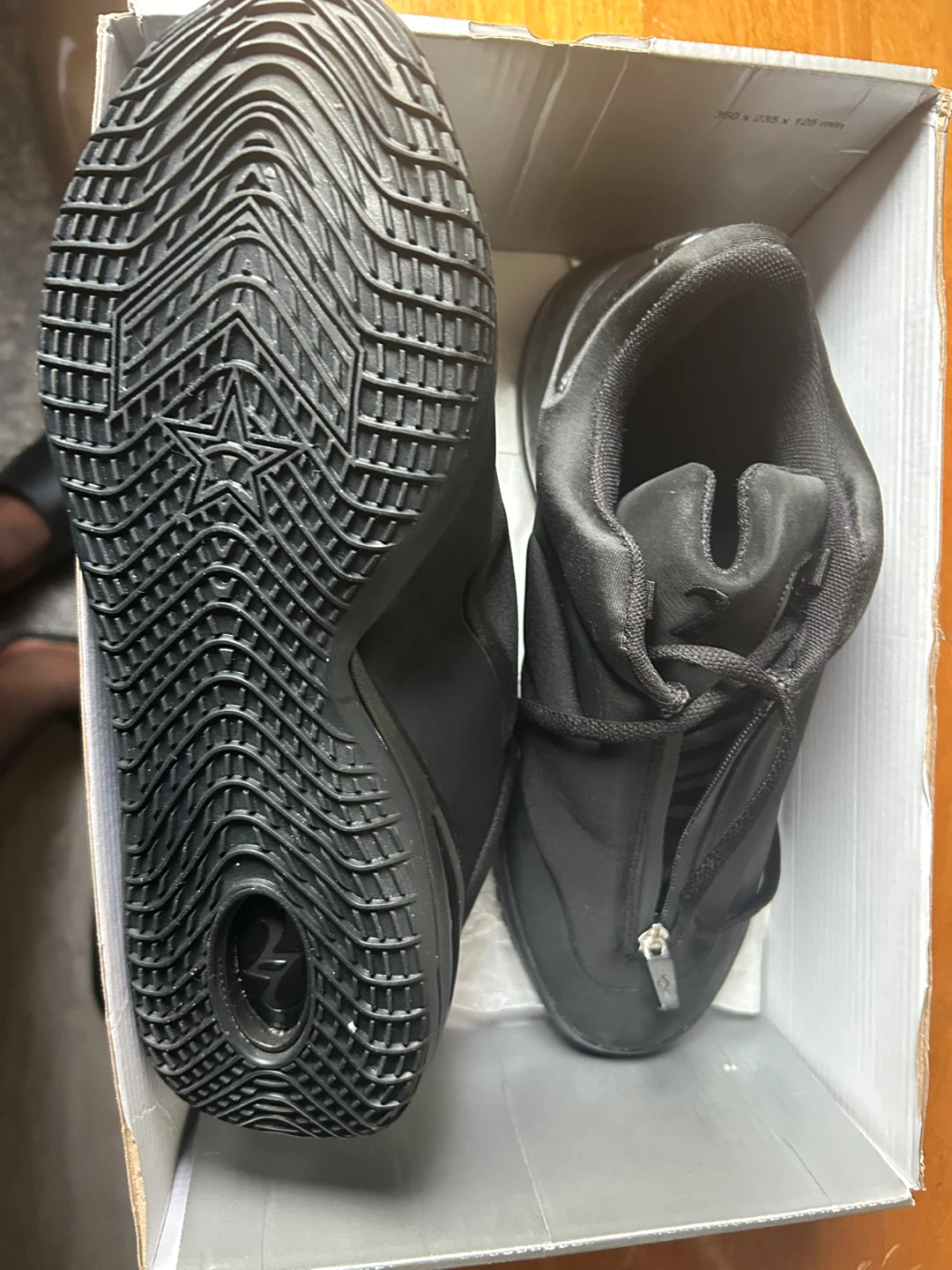Black converse Shai 001  Basketball Shoes