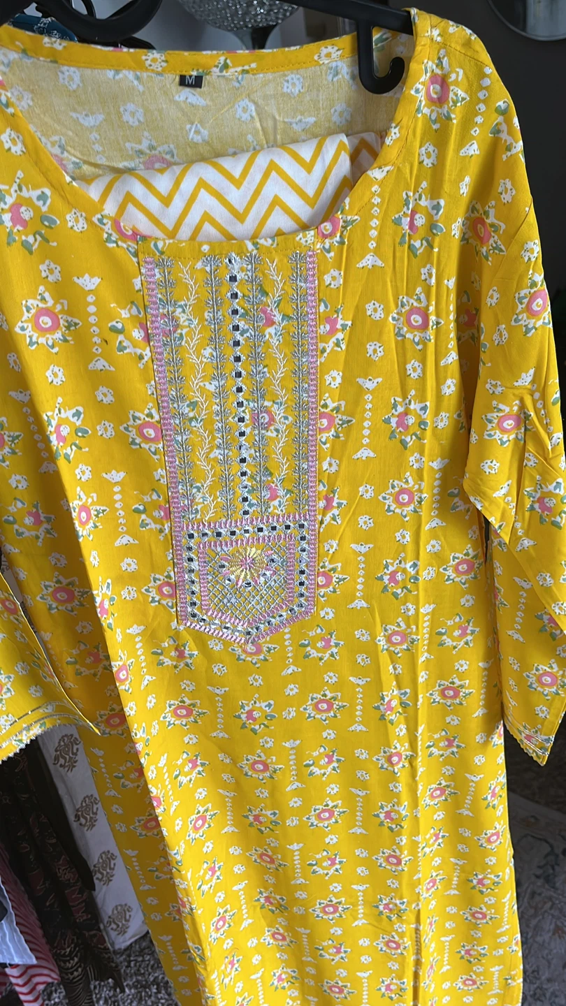 Embroidered Kurta and Pant Set - photo 4