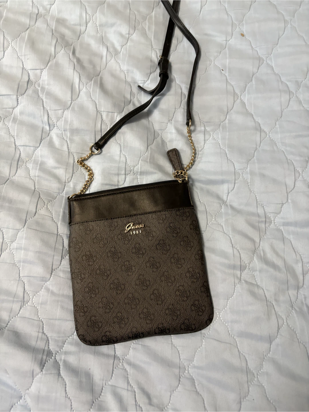 Guess crossbody bag