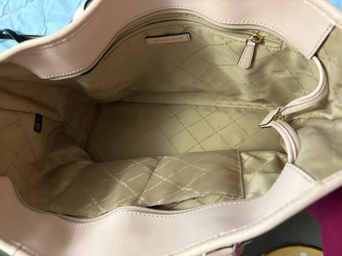 Michael Kors Pink Tote Bag - photo 2