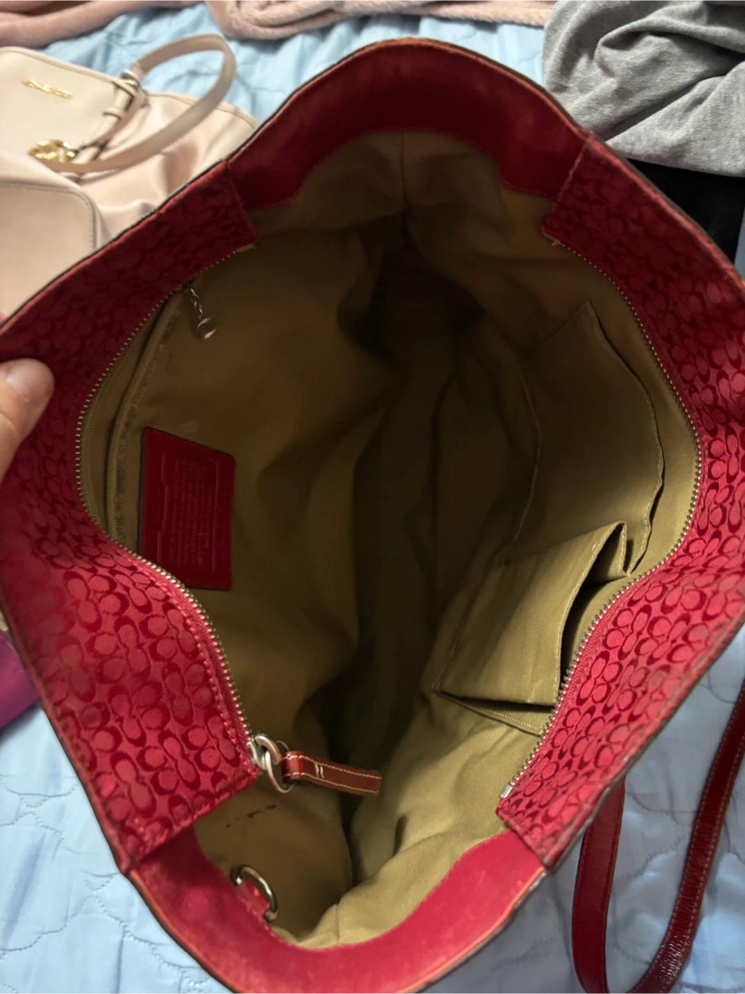 Red COACH Signature Tote Bag - photo 3