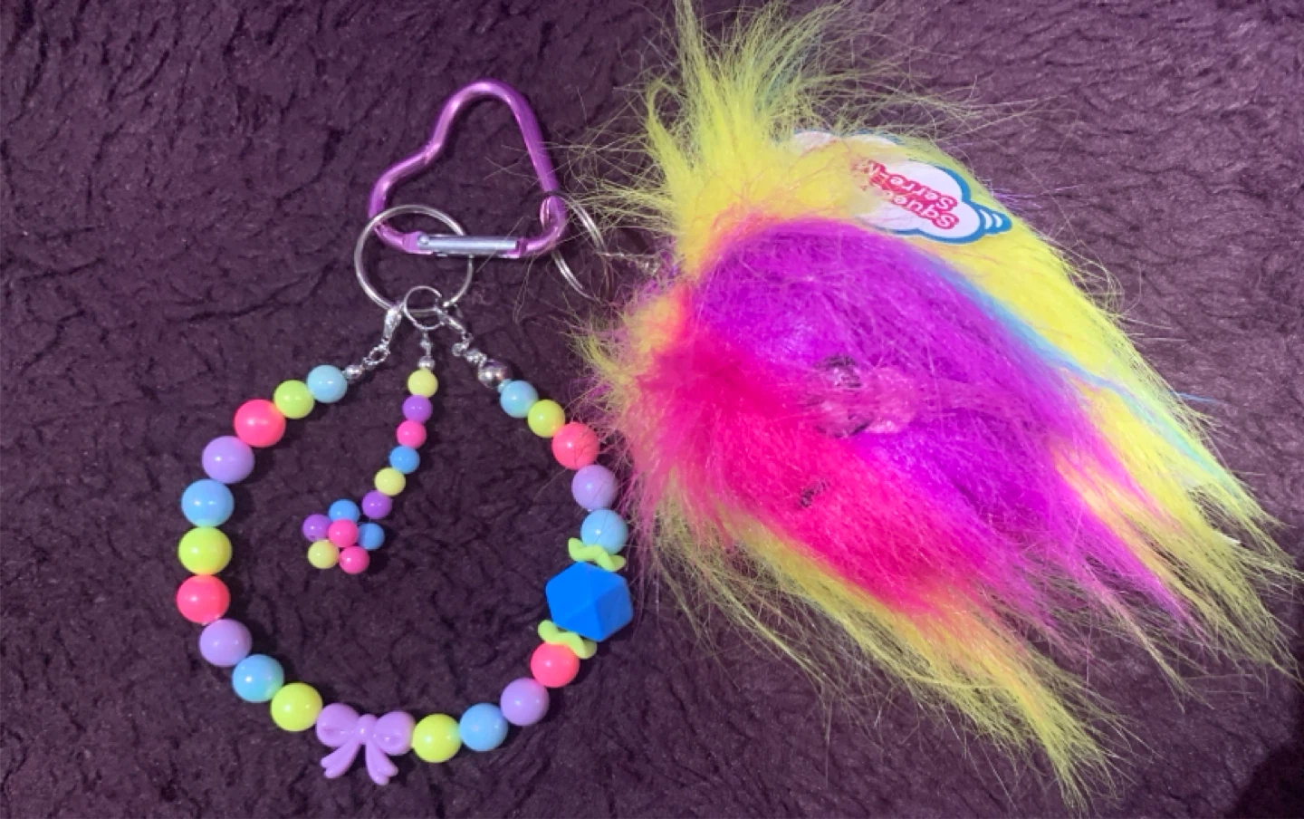 Squeezamals Fluffy Keychain with Beaded Bracelet