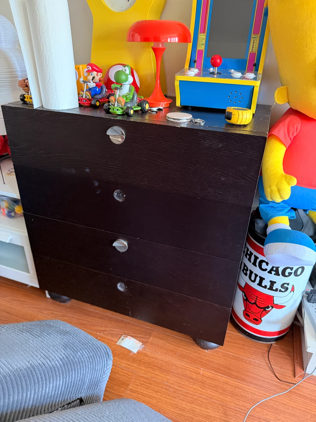 Black 4-Drawer Dresser